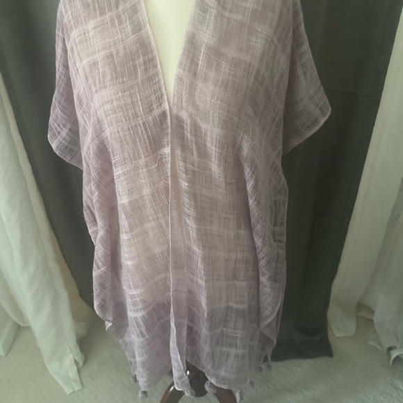 4 Open-Front Kimonos - Picture 15 of 16